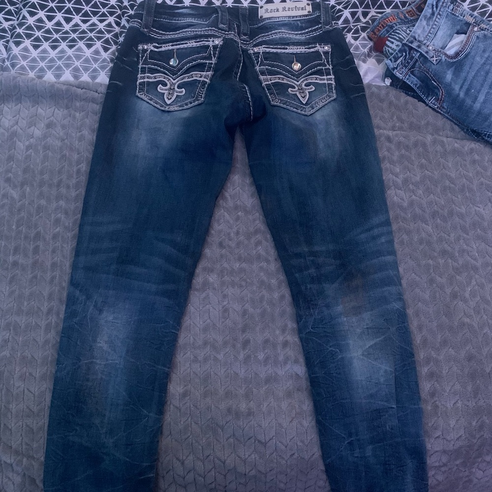 Rock Revival Ankle Jeans